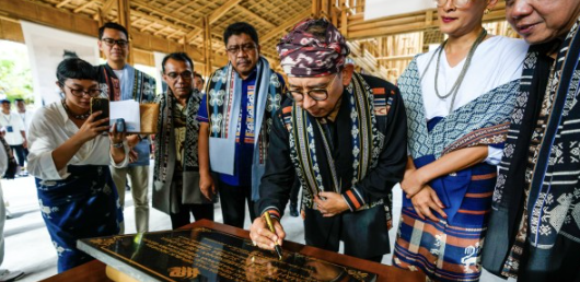 Menbud Telah Meresmikan Rumah Ibu Bumi